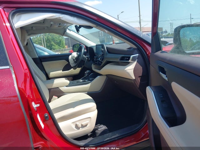 Продаж на аукціоні авто 2021 Toyota Highlander Xle, vin: 5TDGZRBH0MS550152, номер лоту: 45737898