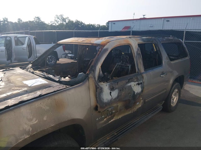 2013 Chevrolet Suburban Lt მანქანა იყიდება აუქციონზე, vin: 1GNSCJE02DR289583, აუქციონის ნომერი: 45737904