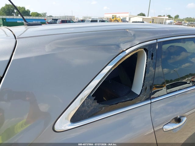 Продаж на аукціоні авто 2018 Kia Sorento 2.4l L, vin: 5XYPG4A39JG412066, номер лоту: 45737954