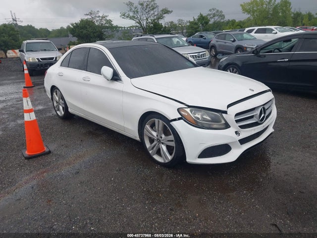 Продаж на аукціоні авто 2018 Mercedes-benz C 300, vin: 55SWF4JB1JU240529, номер лоту: 45737968