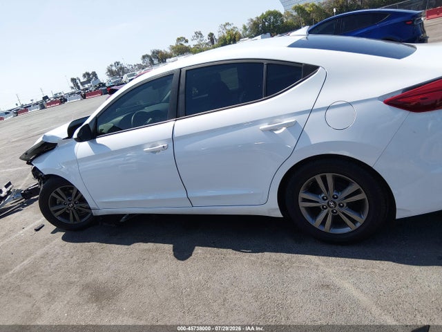 5NPD84LF2HH028768 Hyundai ELANTRA SE