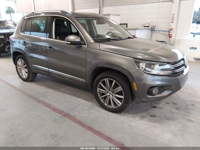 2012 Volkswagen Tiguan Se მანქანა იყიდება აუქციონზე, vin: WVGAV7AX7CW000696, აუქციონის ნომერი: 45738060