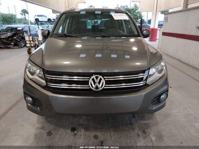2012 Volkswagen Tiguan Se მანქანა იყიდება აუქციონზე, vin: WVGAV7AX7CW000696, აუქციონის ნომერი: 45738060