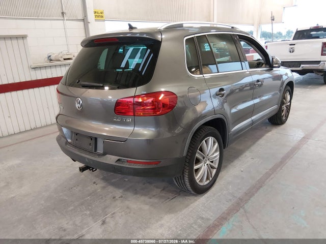 2012 Volkswagen Tiguan Se მანქანა იყიდება აუქციონზე, vin: WVGAV7AX7CW000696, აუქციონის ნომერი: 45738060