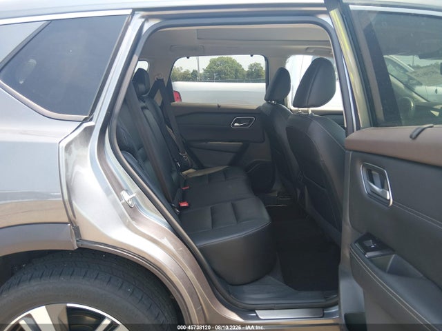 45738120 :رقم المزاد ، 5N1AT3CA8MC822725 vin ، 2021 Nissan Rogue Sl Fwd مزاد بيع
