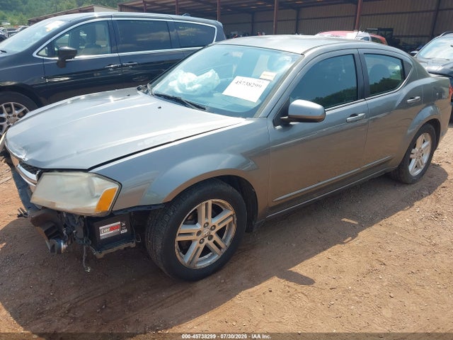 45738299 :رقم المزاد ، 1C3CDZCBXDN590840 vin ، 2013 Dodge Avenger Sxt مزاد بيع