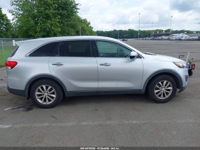 2016 Kia Sorento 2.4l L მანქანა იყიდება აუქციონზე, vin: 5XYPG4A3XGG005706, აუქციონის ნომერი: 45738328