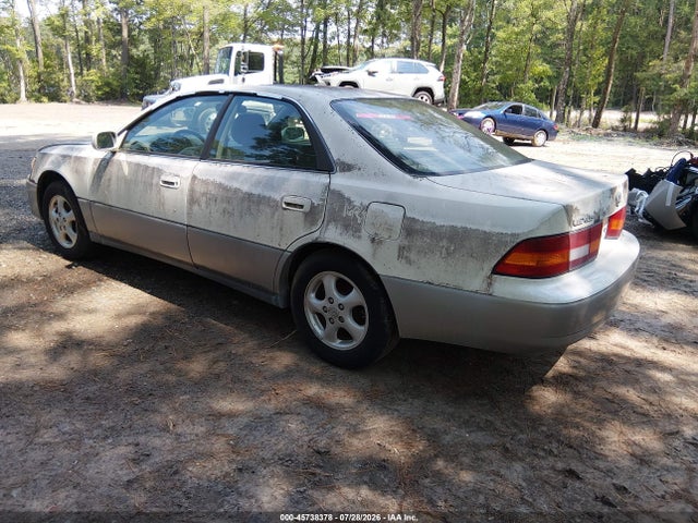 Продажа на аукционе авто 1997 Lexus Es 300, vin: JT8BF22G0V0001524, номер лота: 45738378