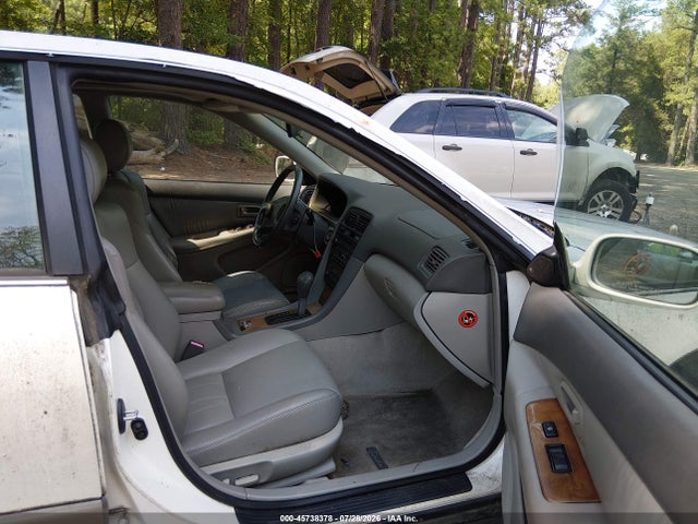 Продажа на аукционе авто 1997 Lexus Es 300, vin: JT8BF22G0V0001524, номер лота: 45738378