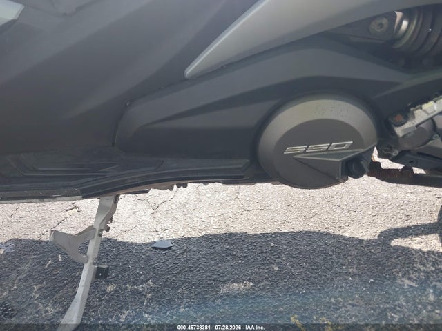 Kymco Usa Inc Ak 550 2022 RFBSAT548NB440839 Image 9