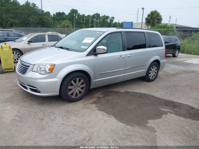 2011 Chrysler Town & Country Touring-l მანქანა იყიდება აუქციონზე, vin: 2A4RR8DG3BR651094, აუქციონის ნომერი: 45738455