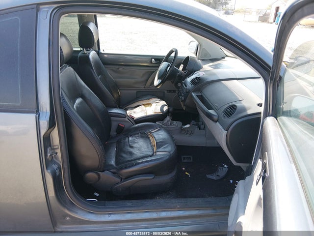 45738472 :رقم المزاد ، 3VWCK21C24M400850 vin ، 2004 Volkswagen New Beetle Gls 2.0l مزاد بيع