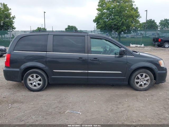 2011 Chrysler Town & Country Touring მანქანა იყიდება აუქციონზე, vin: 2A4RR5DG9BR783193, აუქციონის ნომერი: 45738481