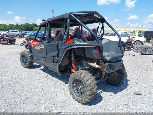 1HFVE06A3N4200884 Honda SXS1000 S4