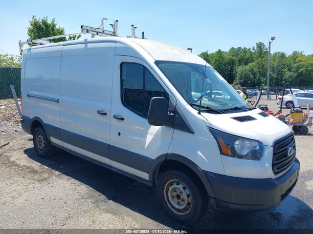 45738525 :رقم المزاد ، 1FTNR2CM3FKA22139 vin ، 2015 Ford Transit-250 مزاد بيع