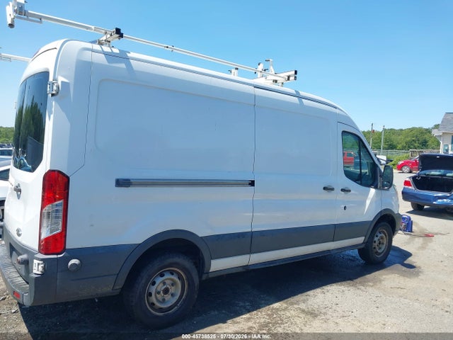 45738525 :رقم المزاد ، 1FTNR2CM3FKA22139 vin ، 2015 Ford Transit-250 مزاد بيع