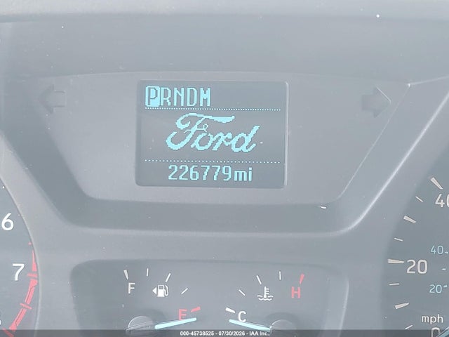 45738525 :رقم المزاد ، 1FTNR2CM3FKA22139 vin ، 2015 Ford Transit-250 مزاد بيع