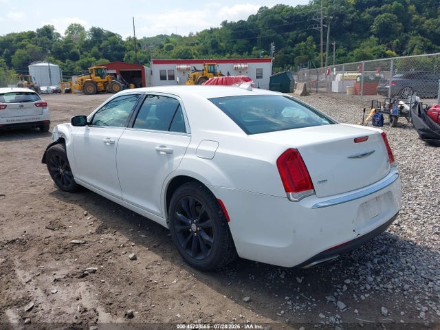 Aukcja sprzedaży 2016 Chrysler 300 Limited, vin: 2C3CCARG3GH200018, numer aukcji: 45738555
