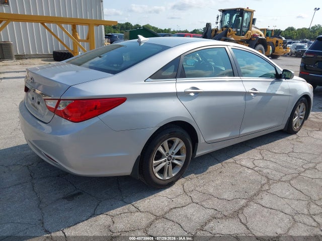 2011 Hyundai Sonata Gls მანქანა იყიდება აუქციონზე, vin: 5NPEB4AC3BH139142, აუქციონის ნომერი: 45738609