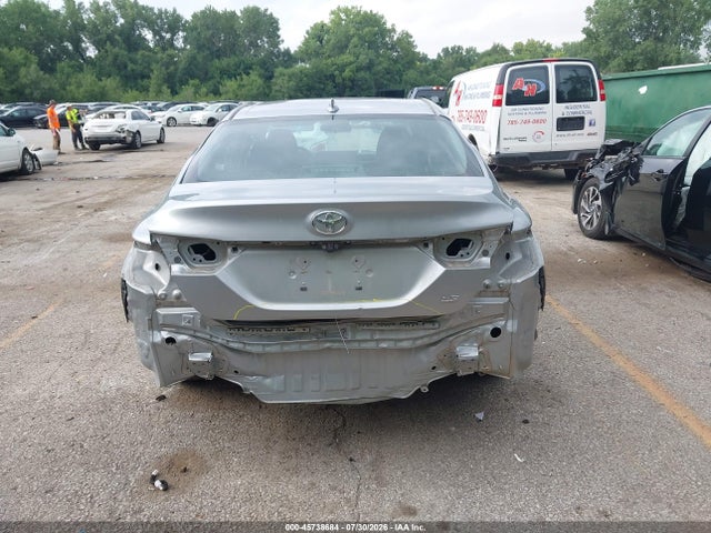 Продаж на аукціоні авто 2021 Toyota Camry Le, vin: 4T1C11AK3MU466029, номер лоту: 45738684
