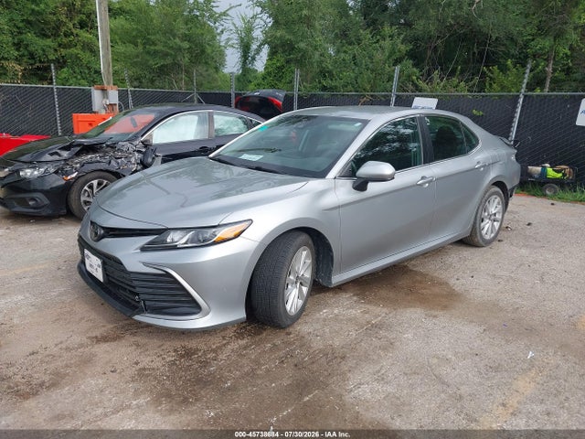 Продаж на аукціоні авто 2021 Toyota Camry Le, vin: 4T1C11AK3MU466029, номер лоту: 45738684
