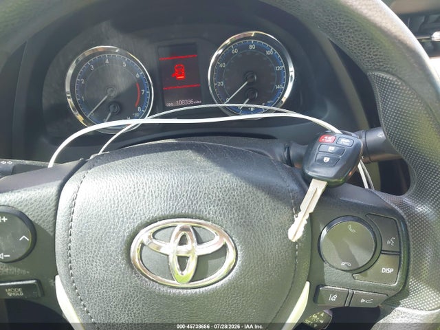 2018 Toyota Corolla Le მანქანა იყიდება აუქციონზე, vin: 5YFBURHE7JP830631, აუქციონის ნომერი: 45738686