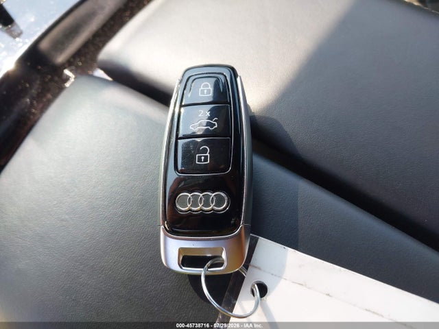 2020 Audi S8 Tfsi Quattro Tiptronic მანქანა იყიდება აუქციონზე, vin: WAU8SAF89LN003452, აუქციონის ნომერი: 45738716