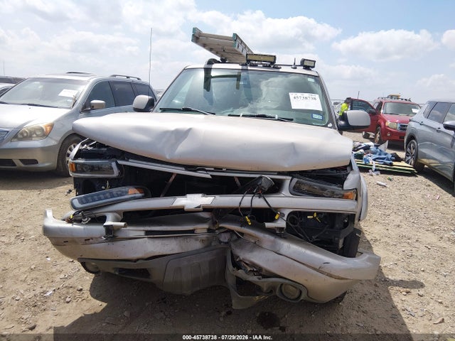Продаж на аукціоні авто 2004 Chevrolet Suburban 1500 Z71, vin: 3GNFK16Z04G303515, номер лоту: 45738738