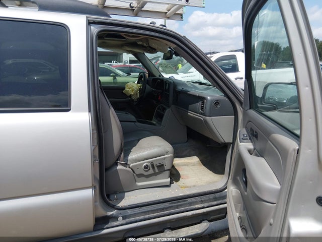 Продаж на аукціоні авто 2004 Chevrolet Suburban 1500 Z71, vin: 3GNFK16Z04G303515, номер лоту: 45738738