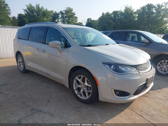 Aukcja sprzedaży 2019 Chrysler Pacifica 35th Anniversary Touring L Plus, vin: 2C4RC1EG6KR746620, numer aukcji: 45738760