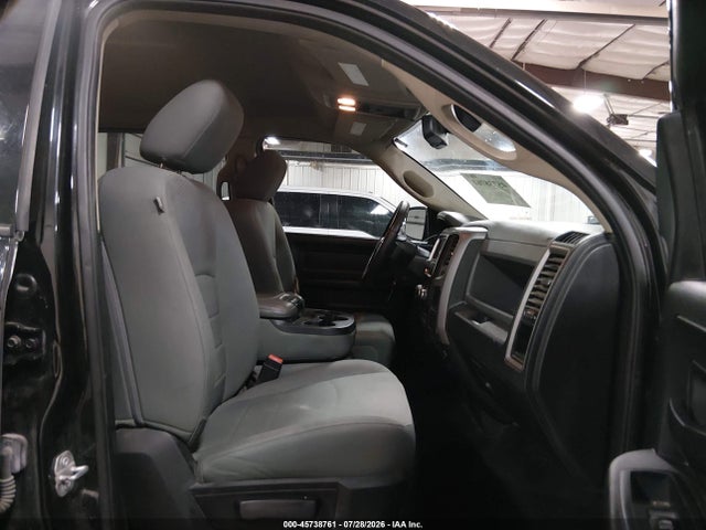 45738761 :رقم المزاد ، 3C6RR7KT9GG266059 vin ، 2016 Ram 1500 St مزاد بيع
