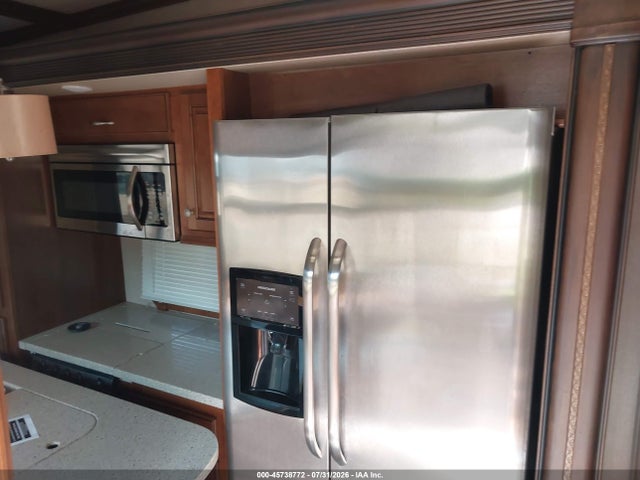 45738772 :رقم المزاد ، 5SFBG4128FE286152 vin ، 2015 Heartland Rv Landmark مزاد بيع