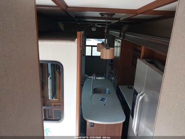 45738772 :رقم المزاد ، 5SFBG4128FE286152 vin ، 2015 Heartland Rv Landmark مزاد بيع