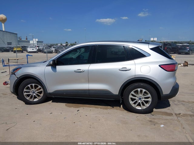 Продажа на аукционе авто 2020 Ford Escape Se, vin: 1FMCU0G66LUB65829, номер лота: 45738782