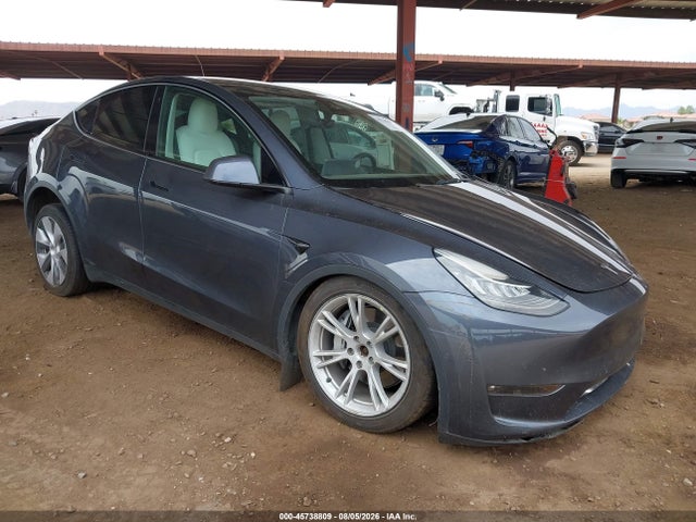Tesla Model Y Long Range Dual Motor All-wheel Drive 2022 7SAYGDEE0NF420847 main image