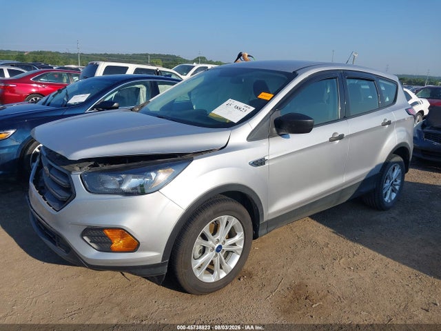 45738823 :رقم المزاد ، 1FMCU0F77JUD43657 vin ، 2018 Ford Escape S مزاد بيع