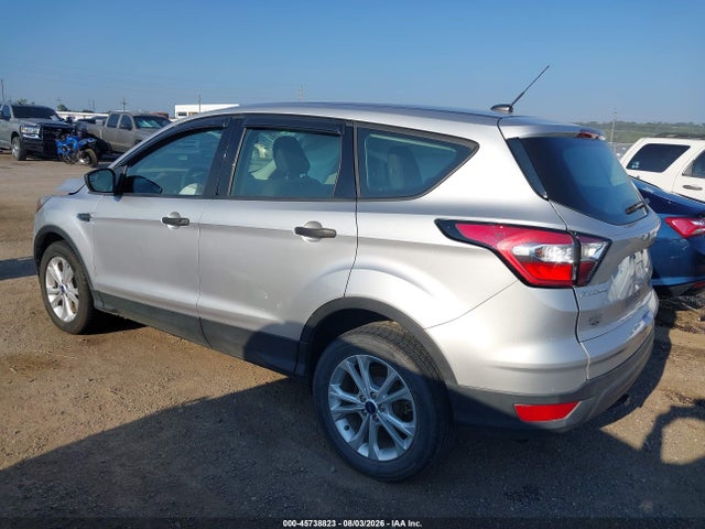 45738823 :رقم المزاد ، 1FMCU0F77JUD43657 vin ، 2018 Ford Escape S مزاد بيع