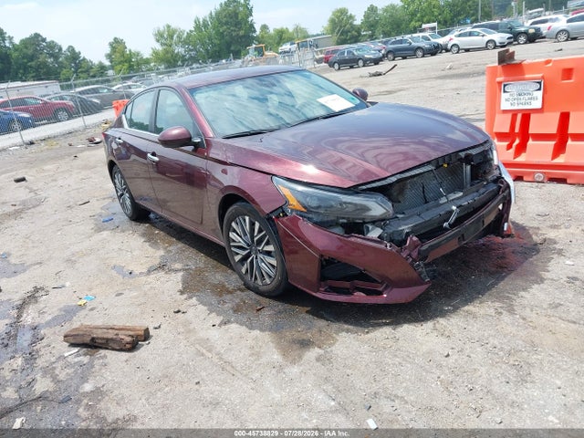 1N4BL4DV7PN360690 auction archive image