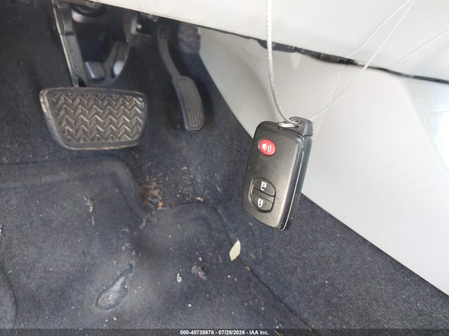 Продаж на аукціоні авто 2013 Toyota Prius Two, vin: JTDKN3DUXD1724495, номер лоту: 45738878