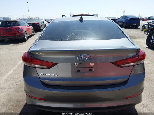 Продажа на аукционе авто 2018 Hyundai Elantra Sel, vin: 5NPD84LF4JH400388, номер лота: 45738927