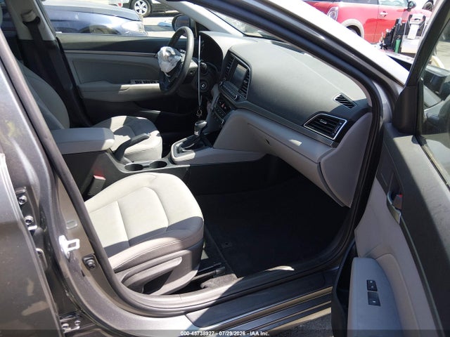 Продажа на аукционе авто 2018 Hyundai Elantra Sel, vin: 5NPD84LF4JH400388, номер лота: 45738927
