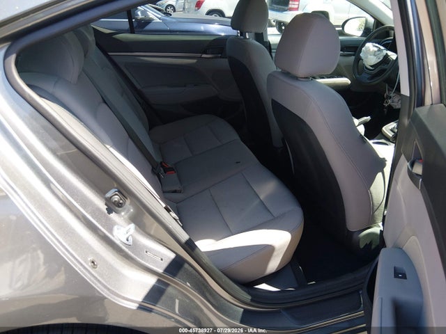 Продажа на аукционе авто 2018 Hyundai Elantra Sel, vin: 5NPD84LF4JH400388, номер лота: 45738927