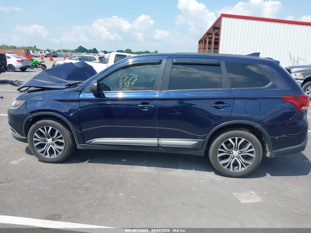 Продаж на аукціоні авто 2018 Mitsubishi Outlander Es, vin: JA4AD2A36JZ052396, номер лоту: 45738989