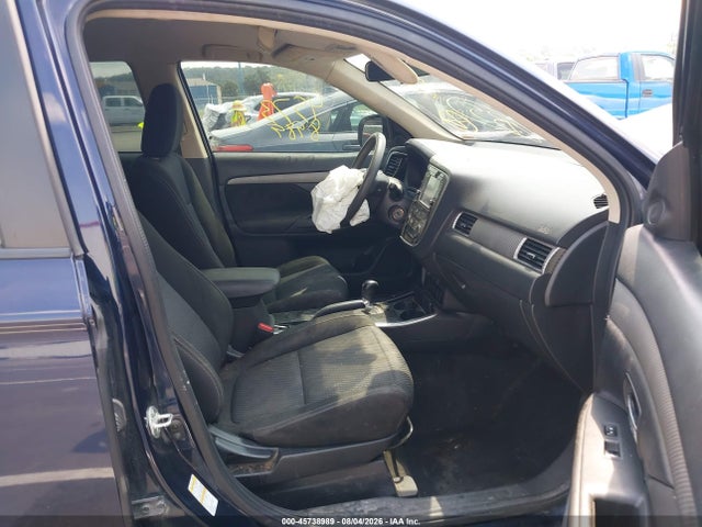 Продаж на аукціоні авто 2018 Mitsubishi Outlander Es, vin: JA4AD2A36JZ052396, номер лоту: 45738989
