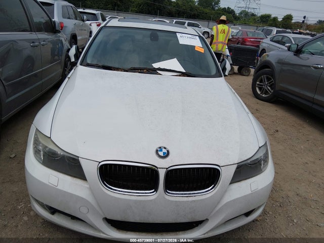 2011 Bmw 328i Xdrive მანქანა იყიდება აუქციონზე, vin: WBAPK7C59BF083689, აუქციონის ნომერი: 45739001