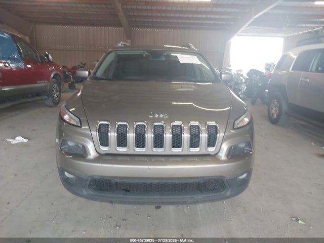 Продаж на аукціоні авто 2017 Jeep Cherokee Latitude, vin: 1C4PJLCB1HW643329, номер лоту: 45739025