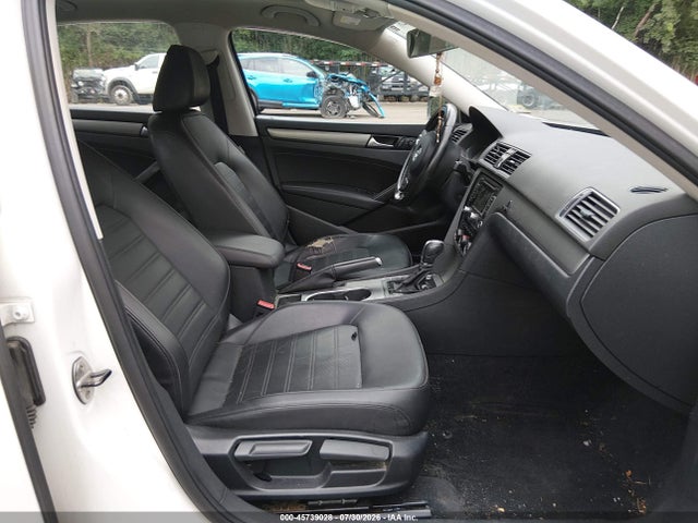 Aukcja sprzedaży 2015 Volkswagen Passat 1.8t Se, vin: 1VWBT7A31FC006945, numer aukcji: 45739028