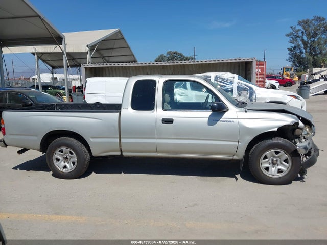 Продажа на аукционе авто 2002 Toyota Tacoma, vin: 5TEVL52N82Z131070, номер лота: 45739034