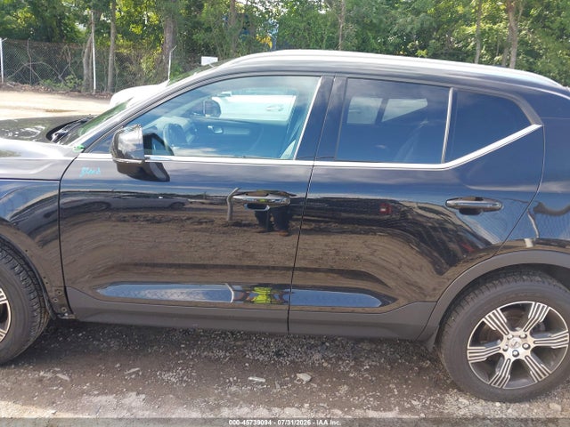 2022 Volvo Xc40 T5 Inscription მანქანა იყიდება აუქციონზე, vin: YV4162UL0N2757010, აუქციონის ნომერი: 45739094