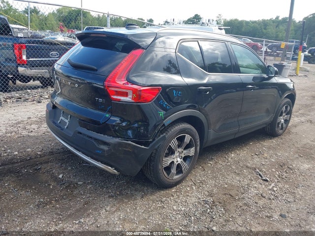 2022 Volvo Xc40 T5 Inscription მანქანა იყიდება აუქციონზე, vin: YV4162UL0N2757010, აუქციონის ნომერი: 45739094